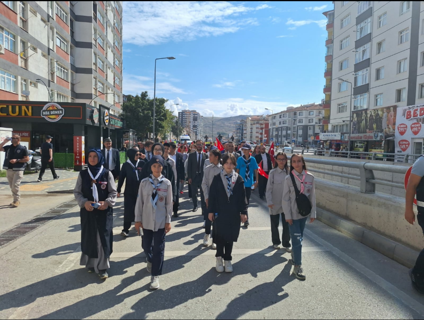 /Haber-Detay/Kahramanlar-Sahada-Kalbimiz-Onlarla